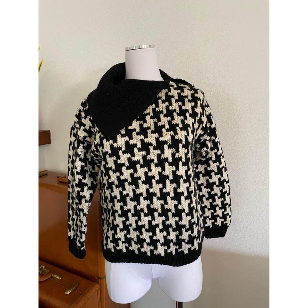 vintage black &white wool houndstooth knit sweater cowl neck Santa Maria Trading